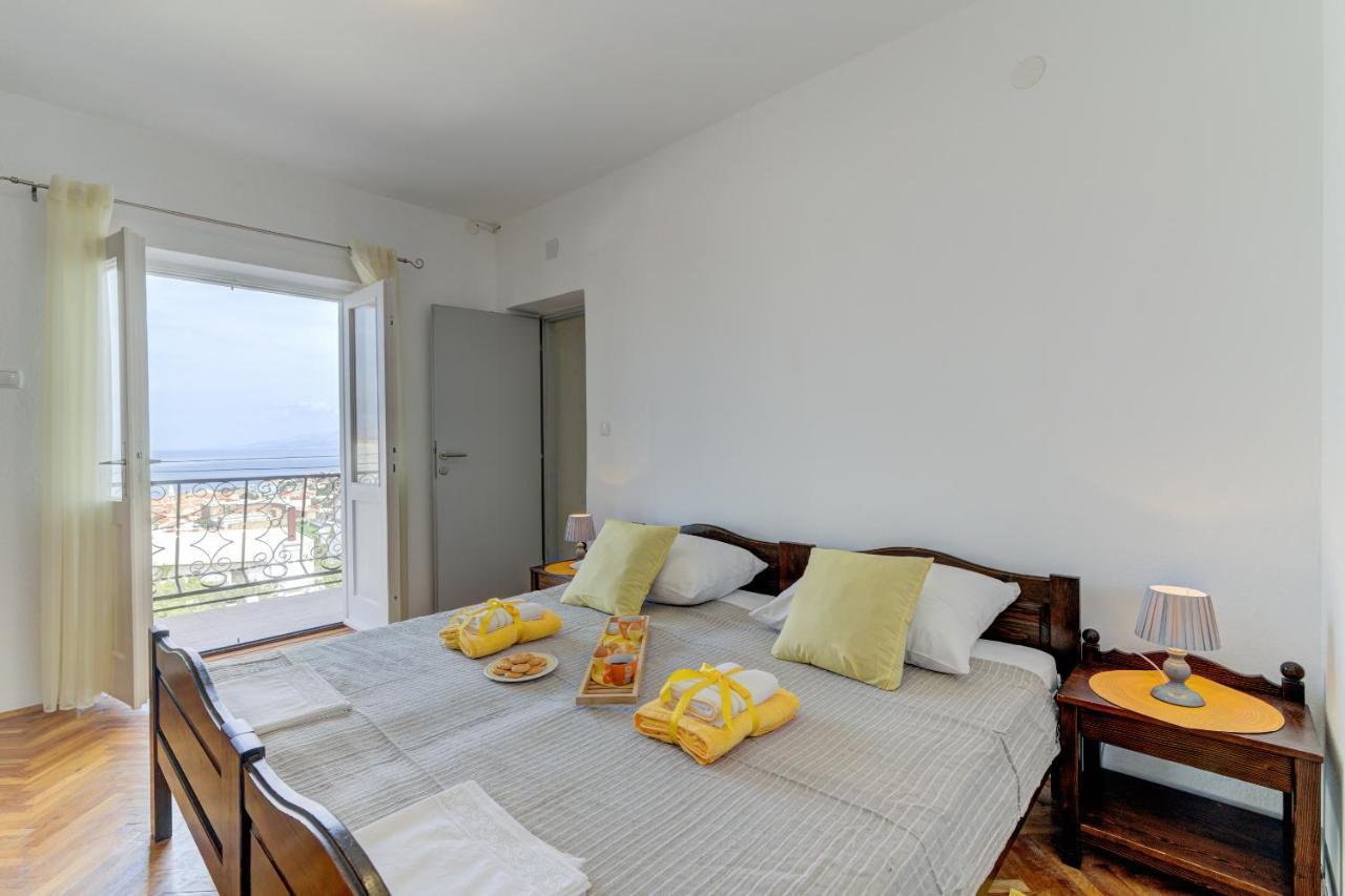 Apartman Sunce 塞尼 外观 照片