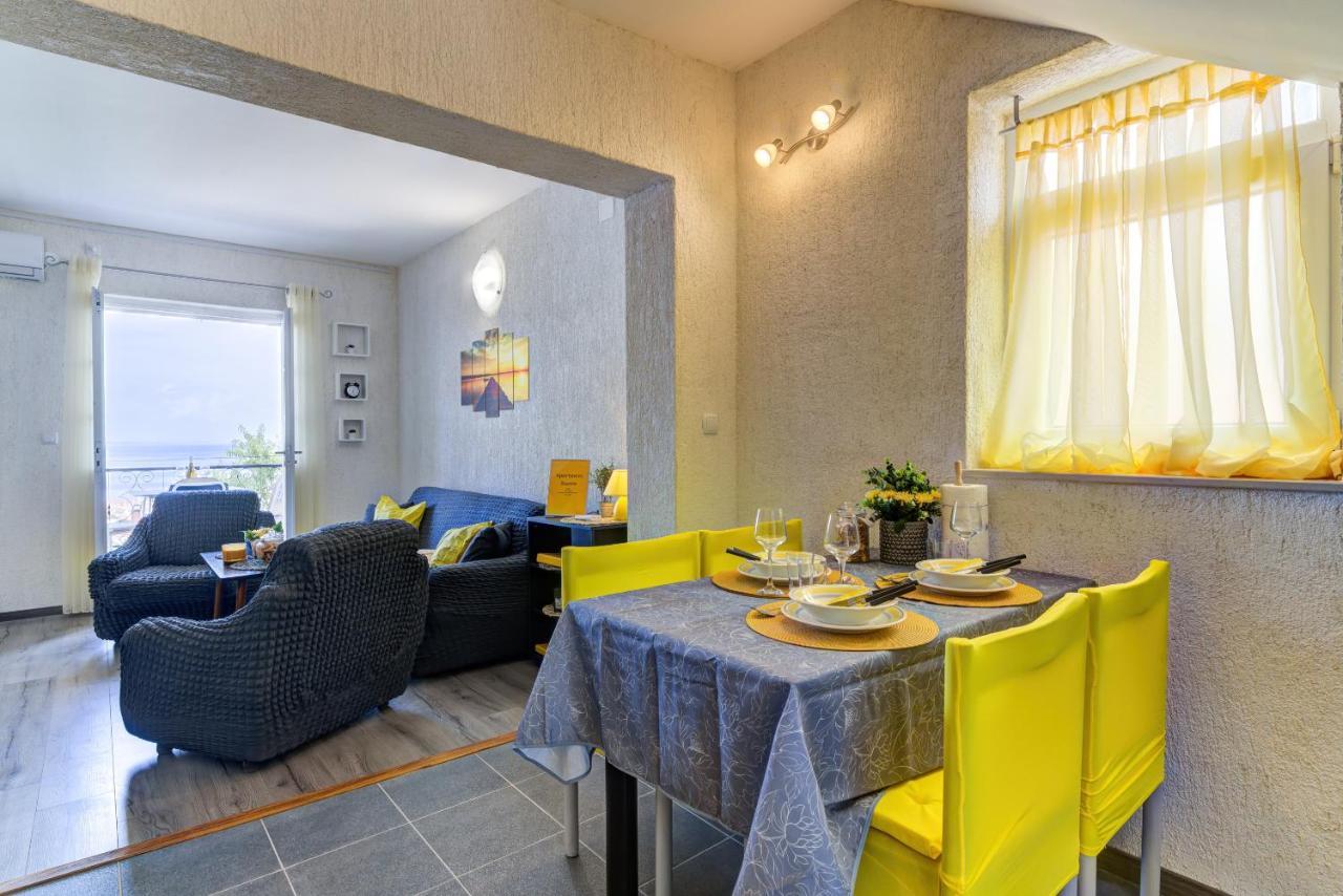 Apartman Sunce 塞尼 外观 照片