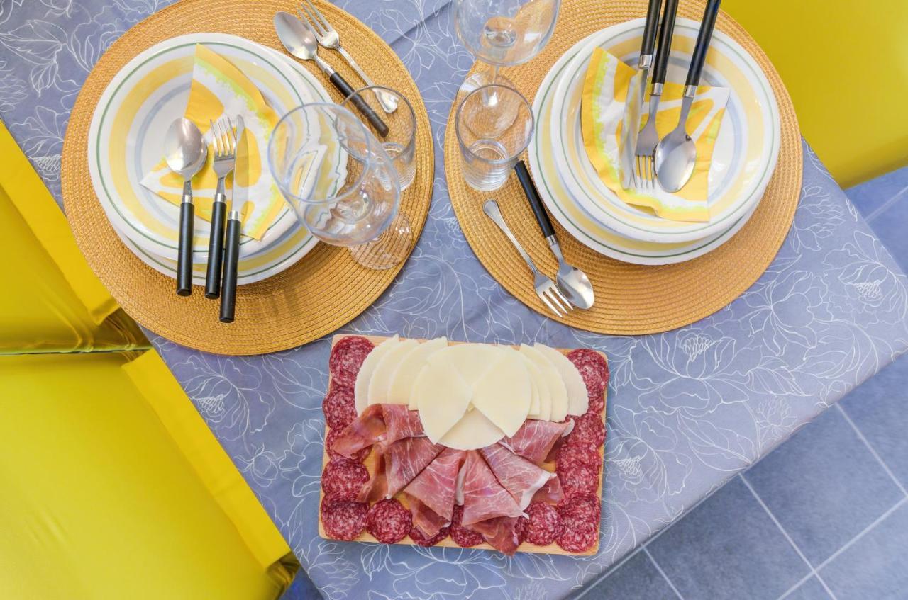 Apartman Sunce 塞尼 外观 照片