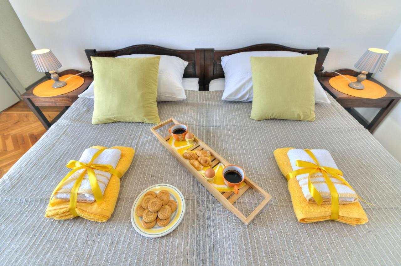 Apartman Sunce 塞尼 外观 照片